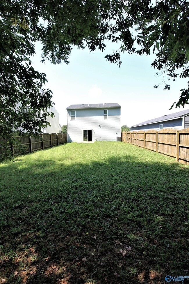 Building Photo - 269 Bermuda Lakes Dr