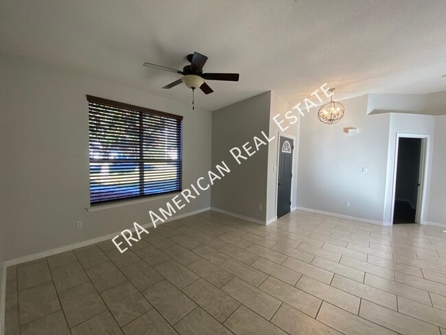 Building Photo - 2732 Beacon Ct