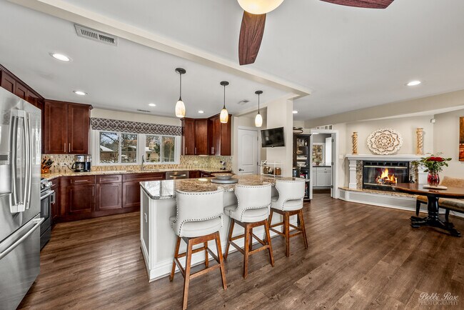 Building Photo - 208 Brookdale Ln