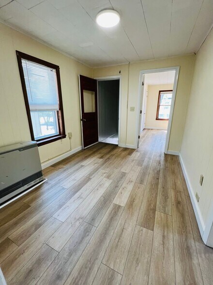 Building Photo - 50-52 Howard St