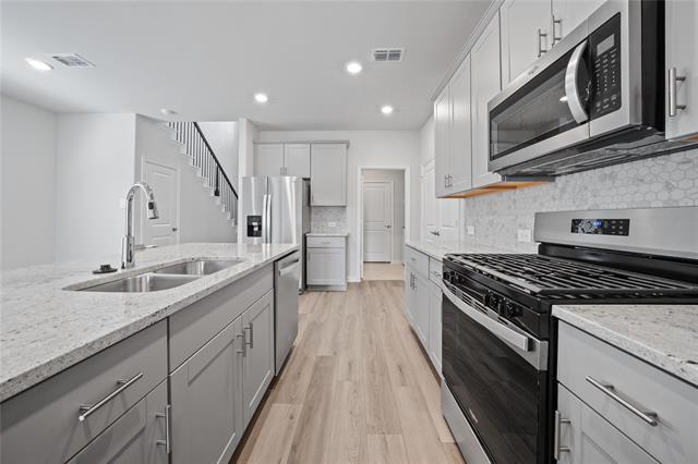 Building Photo - 503 Ezra Ln