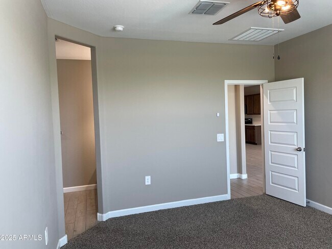 Building Photo - 24153 W Verlea Dr