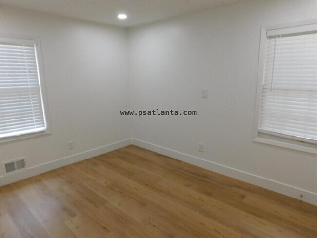 Building Photo - 2789 Narron Ct SW