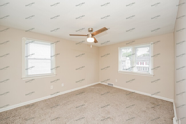 Building Photo - 17207 Stockbridge Ave