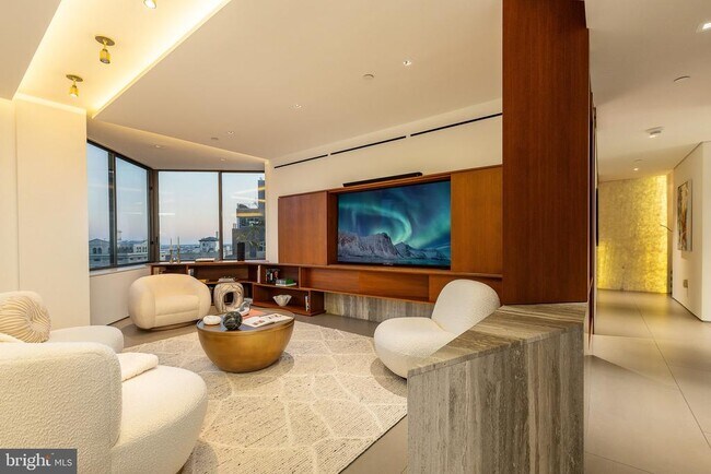 Building Photo - 210 W Rittenhouse Square