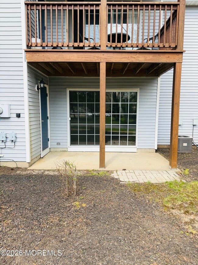 Building Photo - 401 Hampton Ct