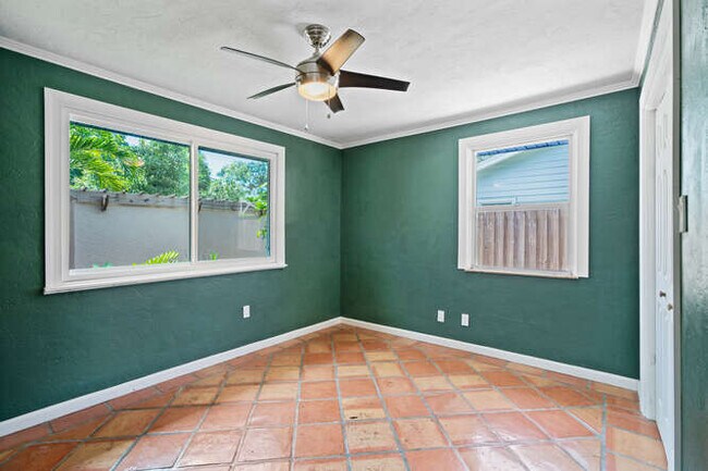 4th Bedroom - 1127 S Osprey Ave