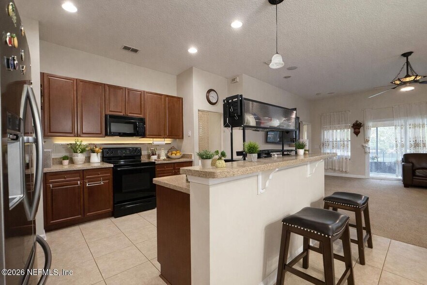 Building Photo - 4182 Victoria Lakes Dr W