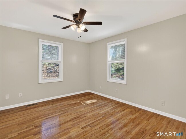 Building Photo - 91 Jewett St