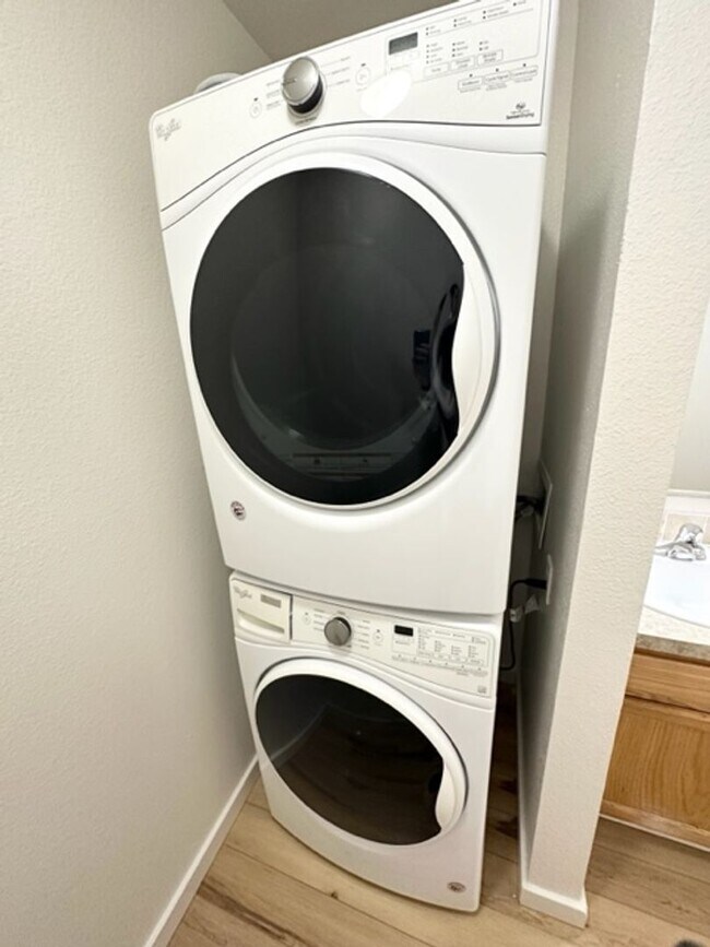 Building Photo - 3915 Washington Ave