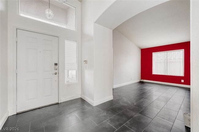 Building Photo - 8533 Sierra Cima Ln