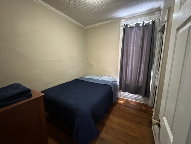 Building Photo - Grumbach Ave