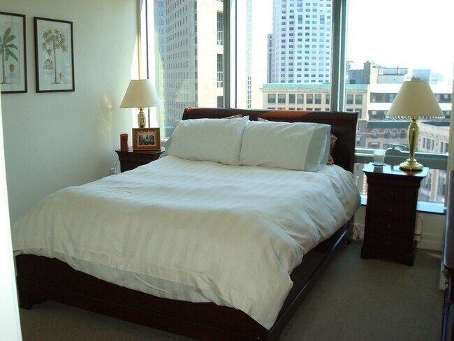 Building Photo - 1 Avery St