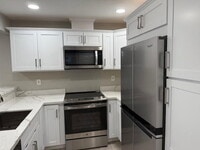 Building Photo - 105 Compton Cir