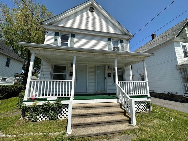 Primary Photo - 619 Dean St