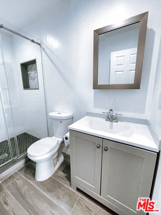 Building Photo - 2450 W 60th St