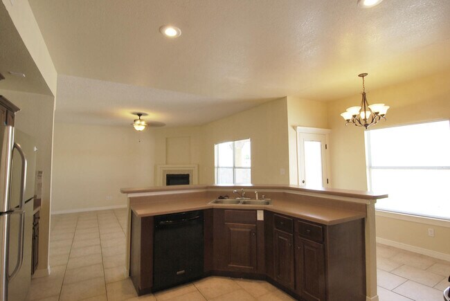 Building Photo - 5513 Ignacio Frias Dr