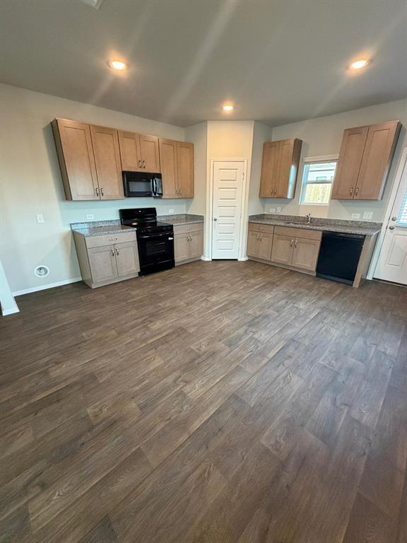 Building Photo - 2708 Towy Rd