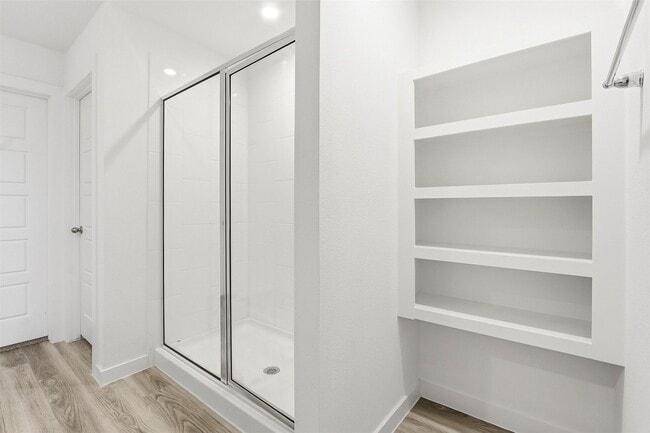 Building Photo - 12330 Basilwood Dr