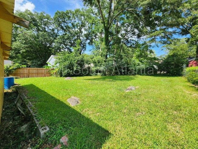 Building Photo - 2480 Spring Garden Dr SW