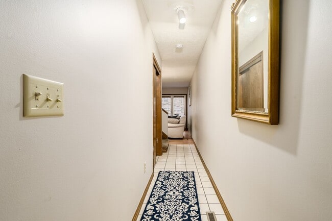 Building Photo - 4845 Dierker Rd