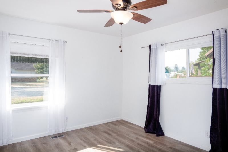 Building Photo - 1321 Dakota Ave