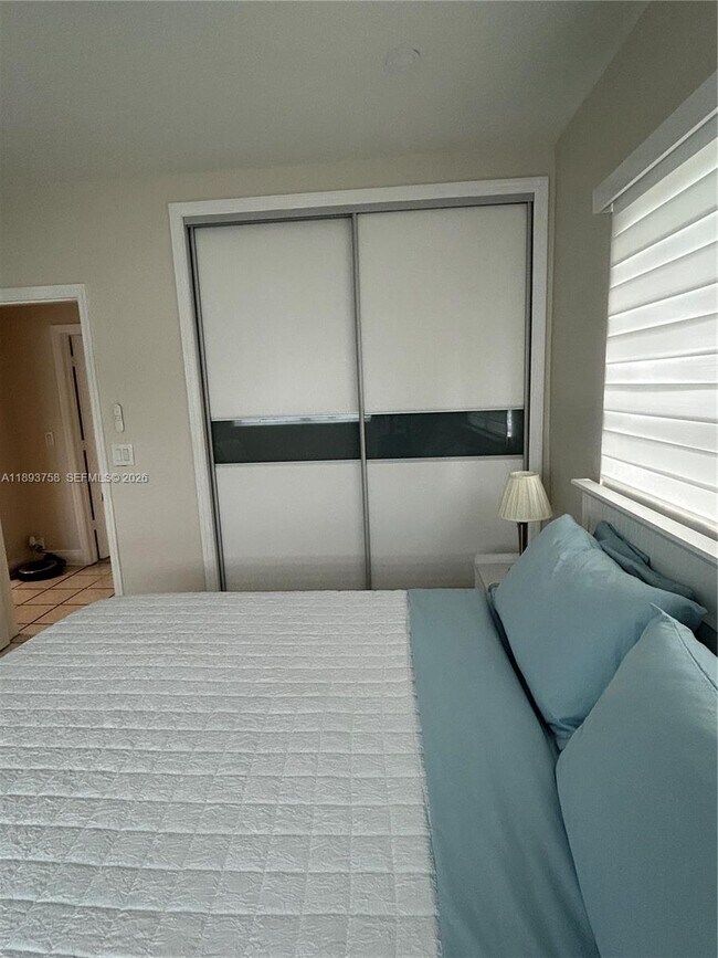 Building Photo - 2200 S Ocean Dr