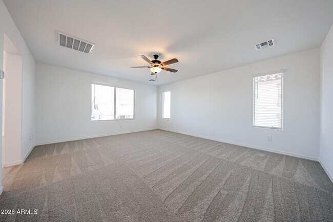 Building Photo - 14744 W Cottontail Ln