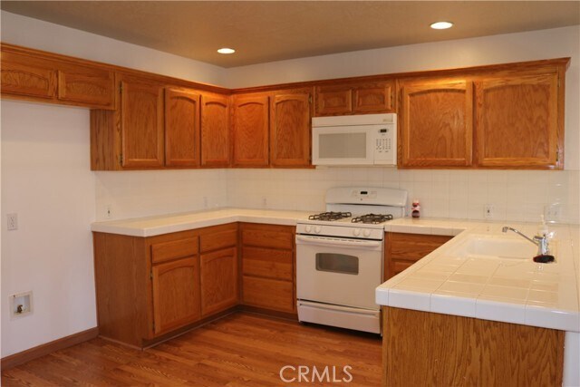 Building Photo - 11243 Pinon Ave