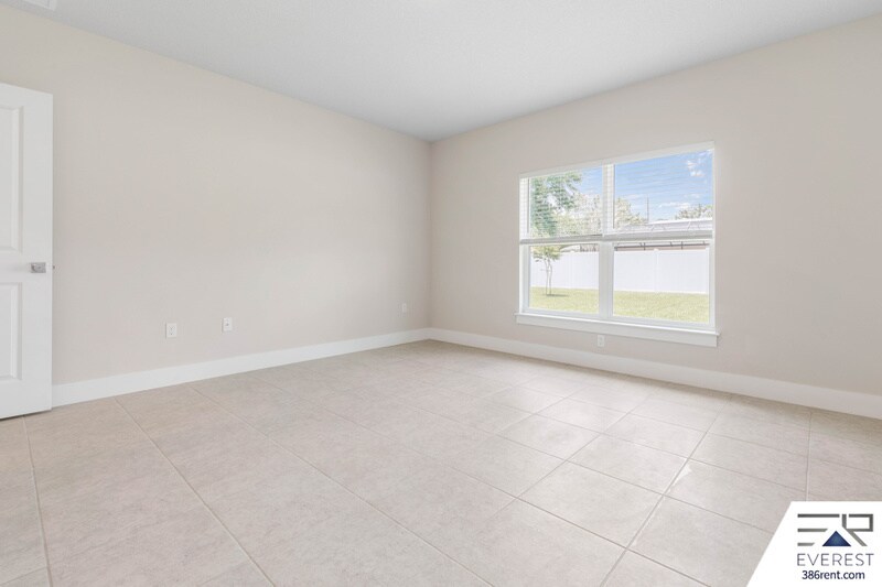 Building Photo - 58 Buttermill Dr