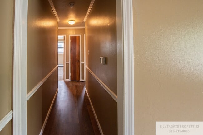Hall - 3711 Oakland Rd NE