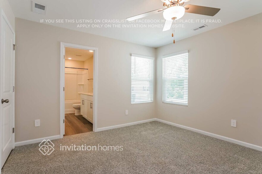 Building Photo - 907 Greenville Wy