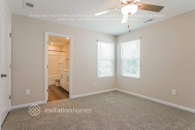 Building Photo - 1125 Greenville Wy