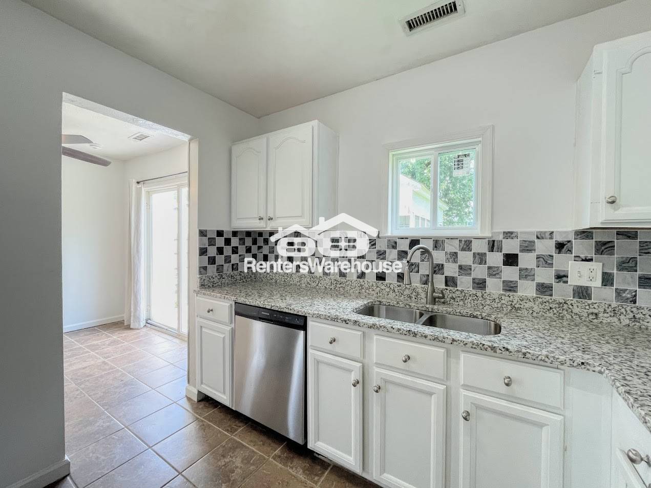 Building Photo - 4945 Paine Ln