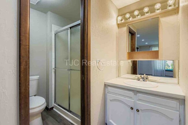Building Photo - 7814 E Phillips Cir