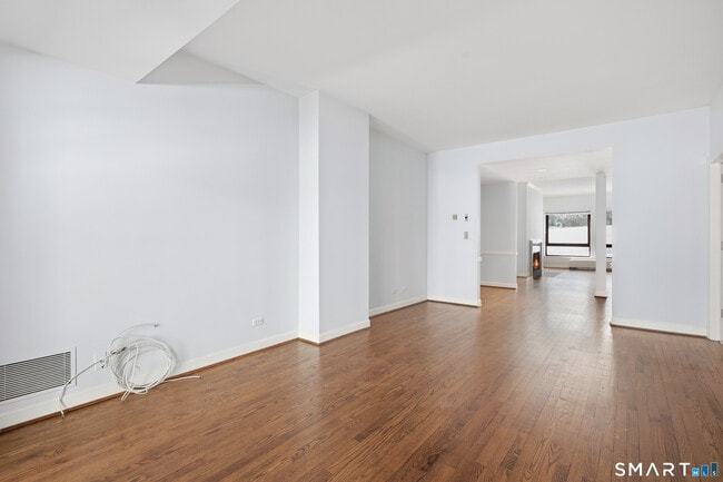 Building Photo - 1 Milbank Ave