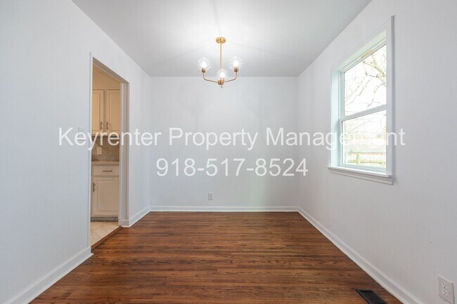 Building Photo - Beautiful 3 bedroom 1 bath, Available Now!