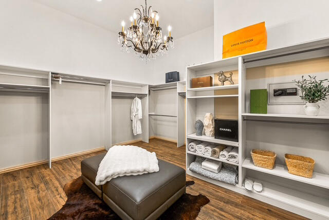 Building Photo - 20 Vía Condotti