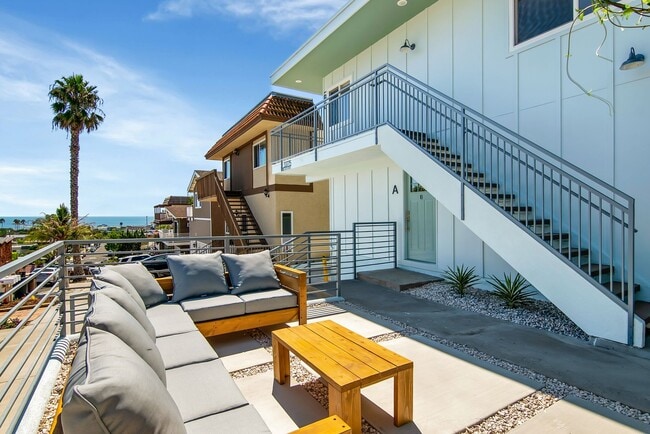 Building Photo - Malaga-GJA