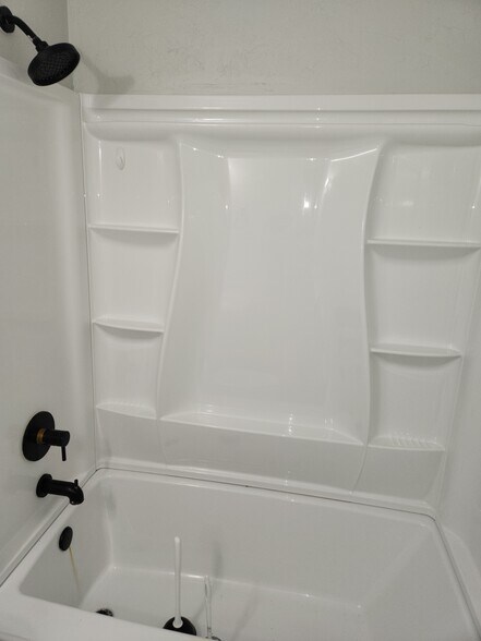 Guest BR shower - 408 SE 16th St