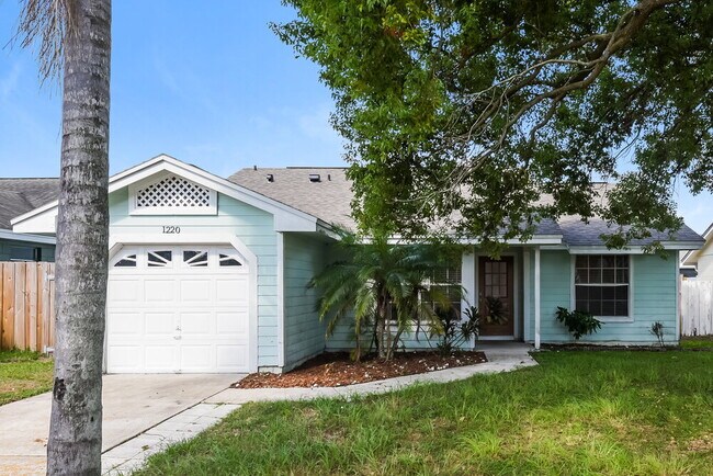 Building Photo - 1220 Regal Ridge Dr