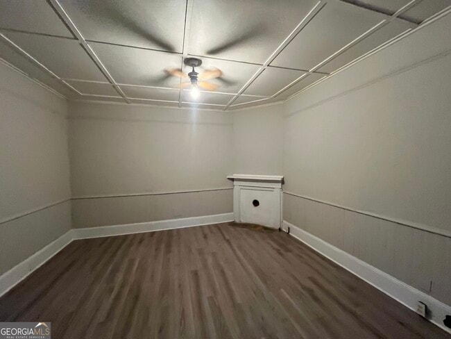 Building Photo - 910 Truitt Ave