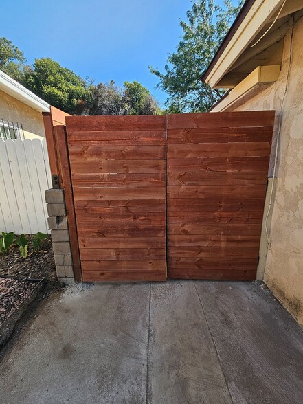 Building Photo - 6339 Jeff St