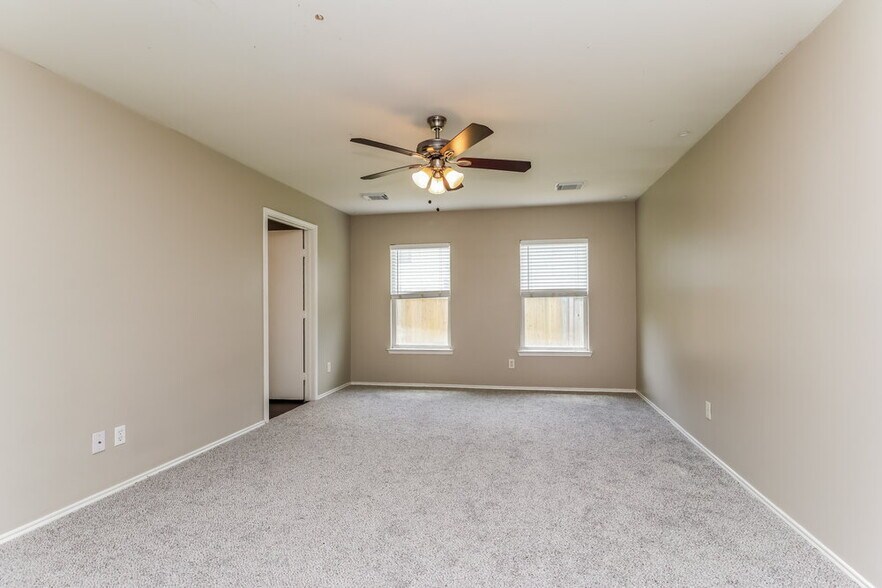 Building Photo - 12134 Carriage Oak Cir