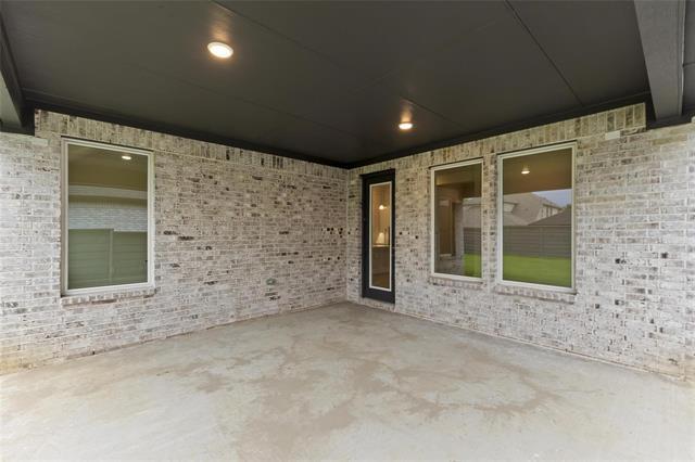 Building Photo - 653 Begonia Wy