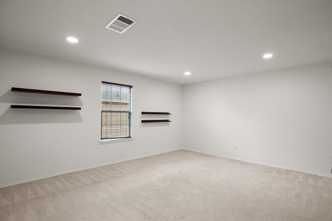 Building Photo - 243 Mancos Dr
