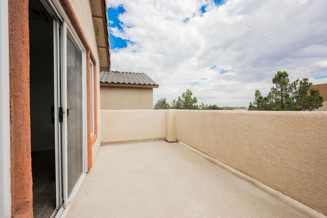 Building Photo - 3 bedroom - 2 story home located in 89141