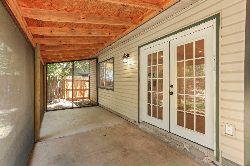 Building Photo - 121 Meadow Hill