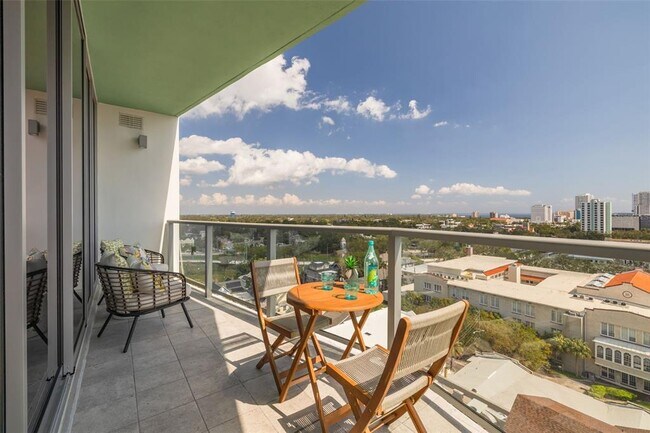 Building Photo - 777 3rd Ave N