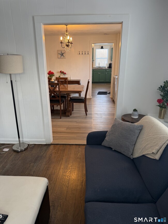 Building Photo - 246 Ledyard St